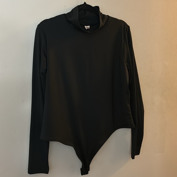 NWT SMASH + TESS TURTLENECK BODYSUIT - Picture 8 of 10